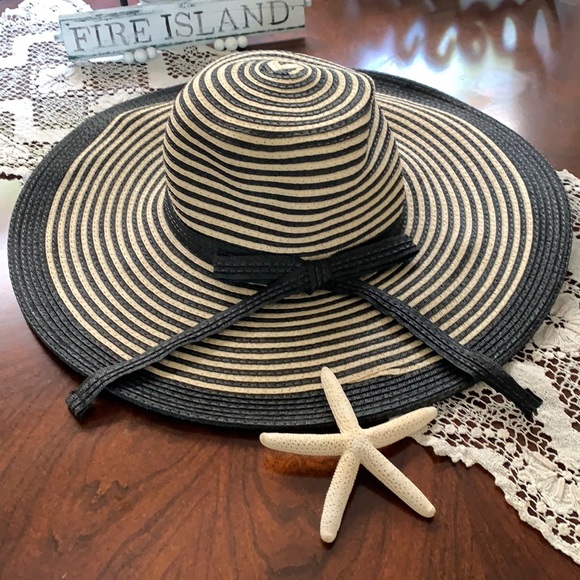 Cruise Club Accessories - CRUISE CLUB summer sun hat /NWOT / wide brim
